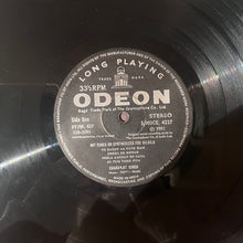 画像をギャラリービューアに読み込む, Charanjit Singh – Plays Hit Tunes On Synthesizer Of SILSILA (LP)